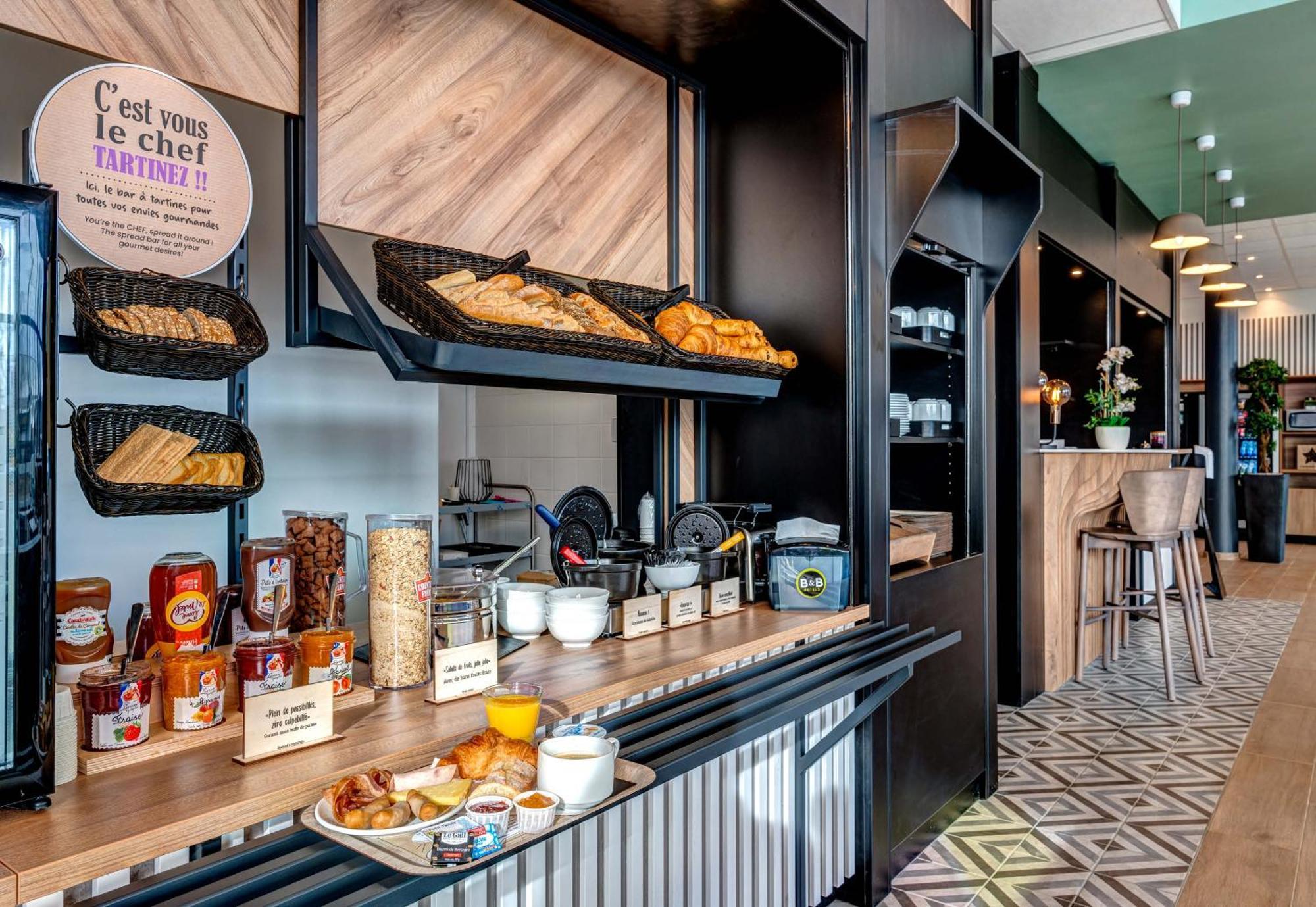 B&B Hotel Paris Porte D'Orleans Montrouge Exteriör bild