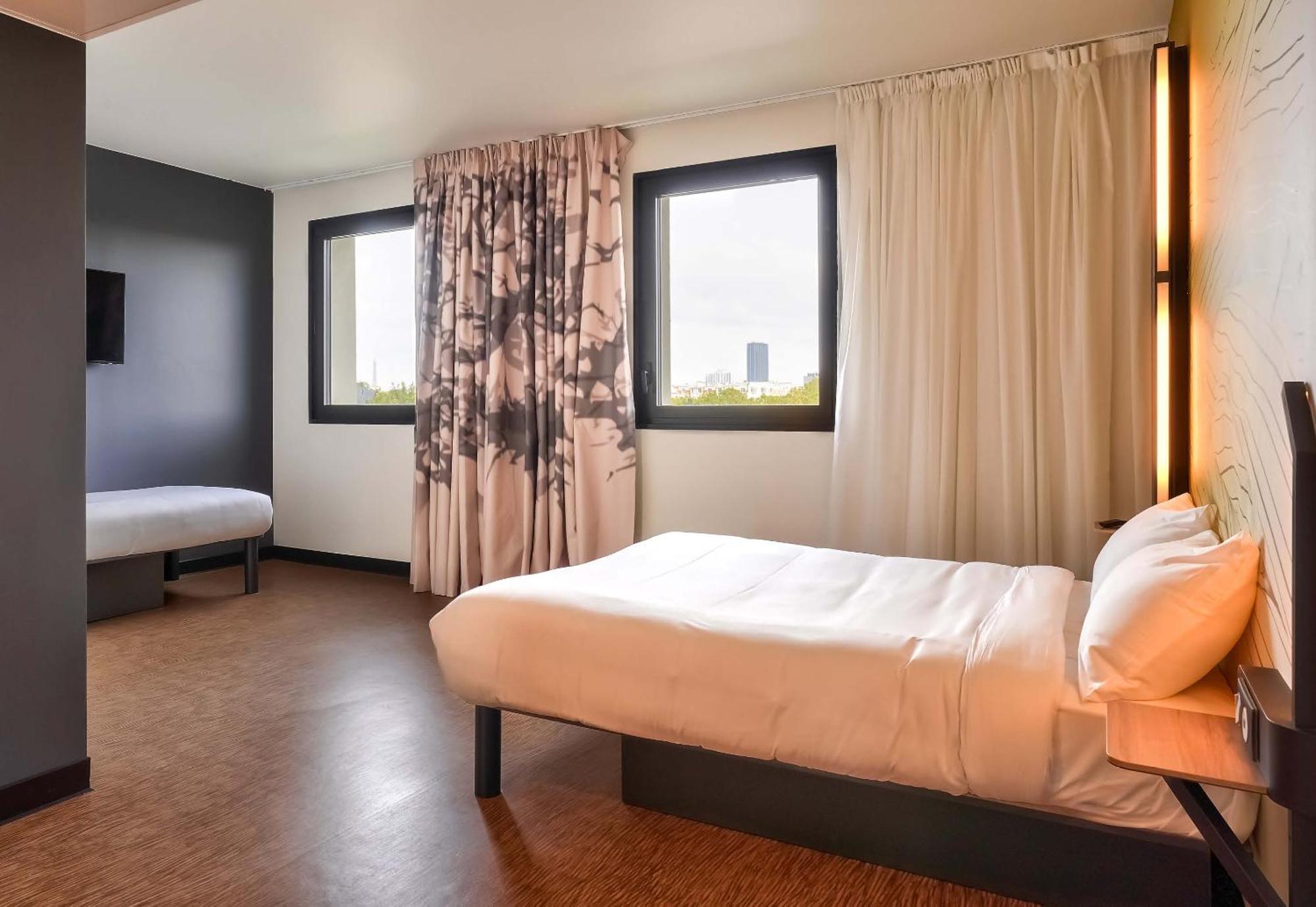 B&B Hotel Paris Porte D'Orleans Montrouge Exteriör bild