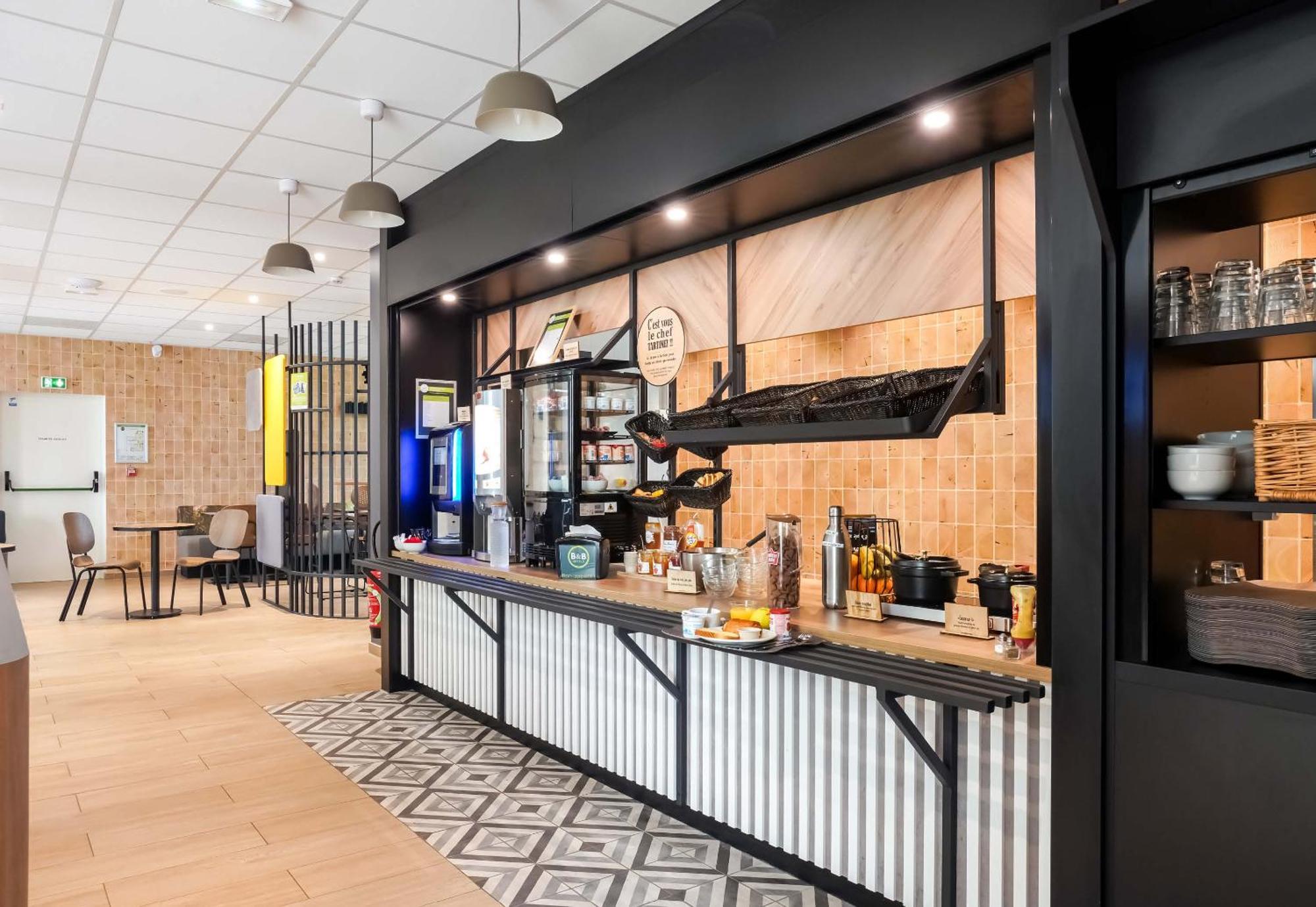 B&B Hotel Paris Porte D'Orleans Montrouge Exteriör bild