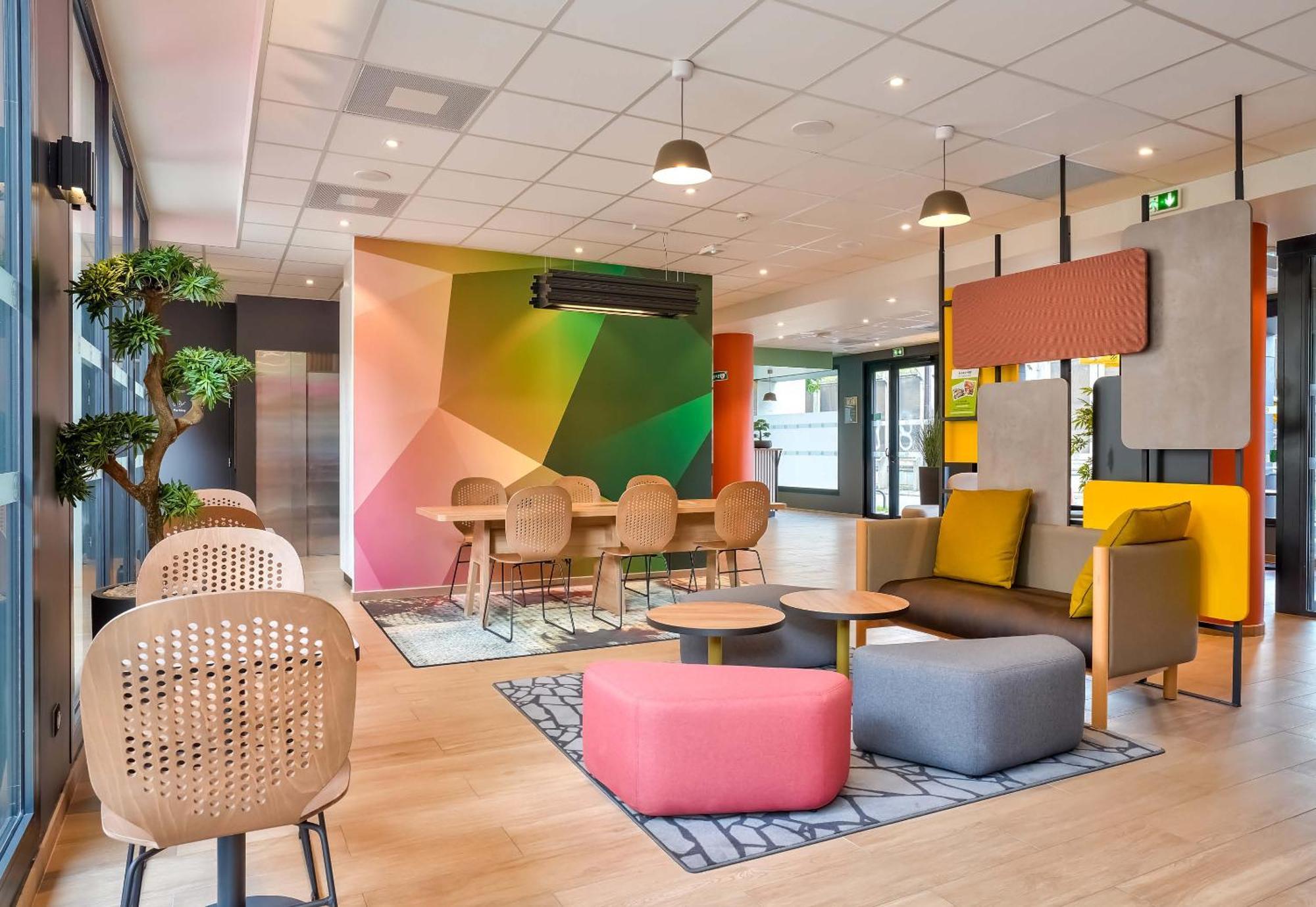 B&B Hotel Paris Porte D'Orleans Montrouge Exteriör bild