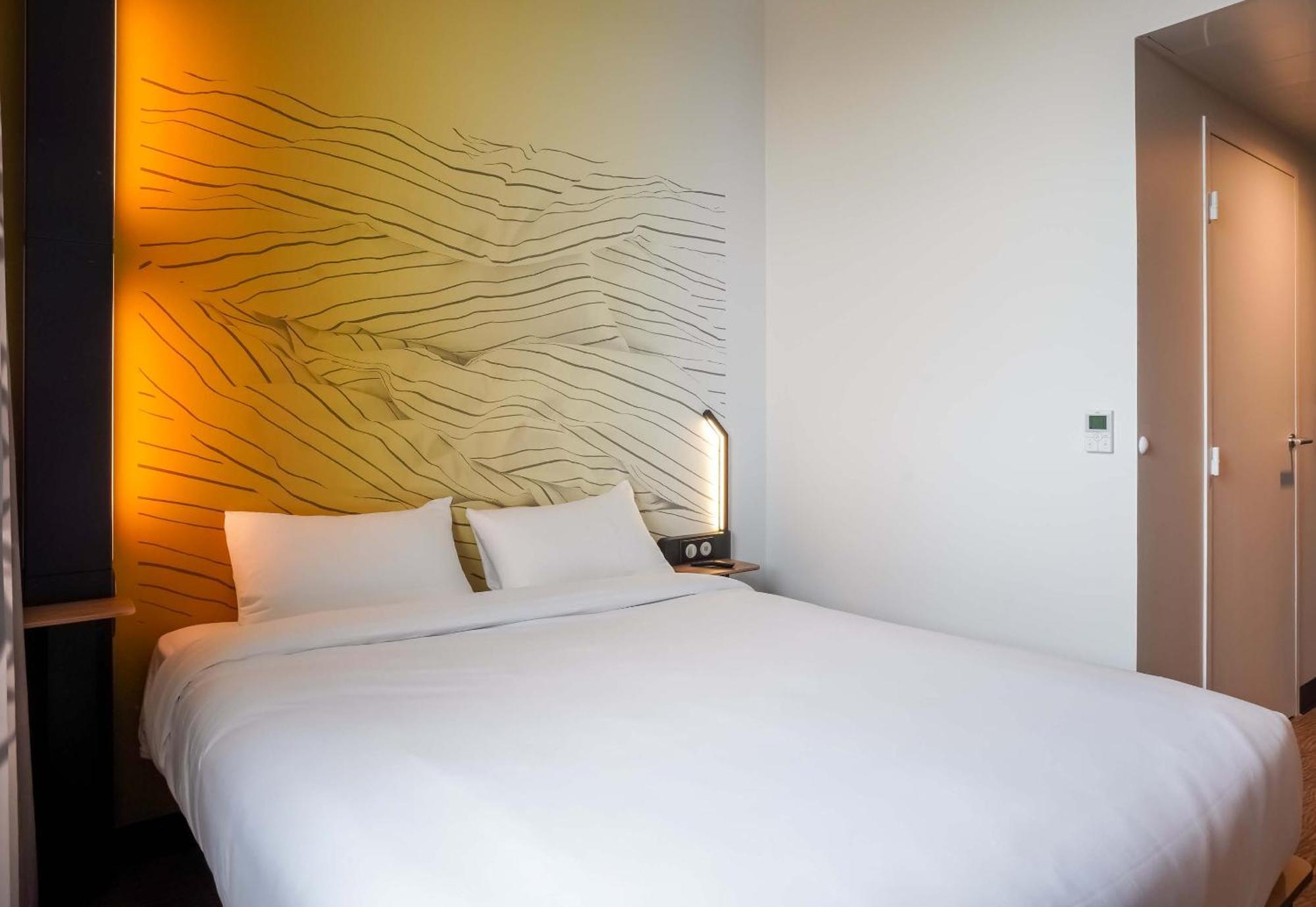 B&B Hotel Paris Porte D'Orleans Montrouge Exteriör bild