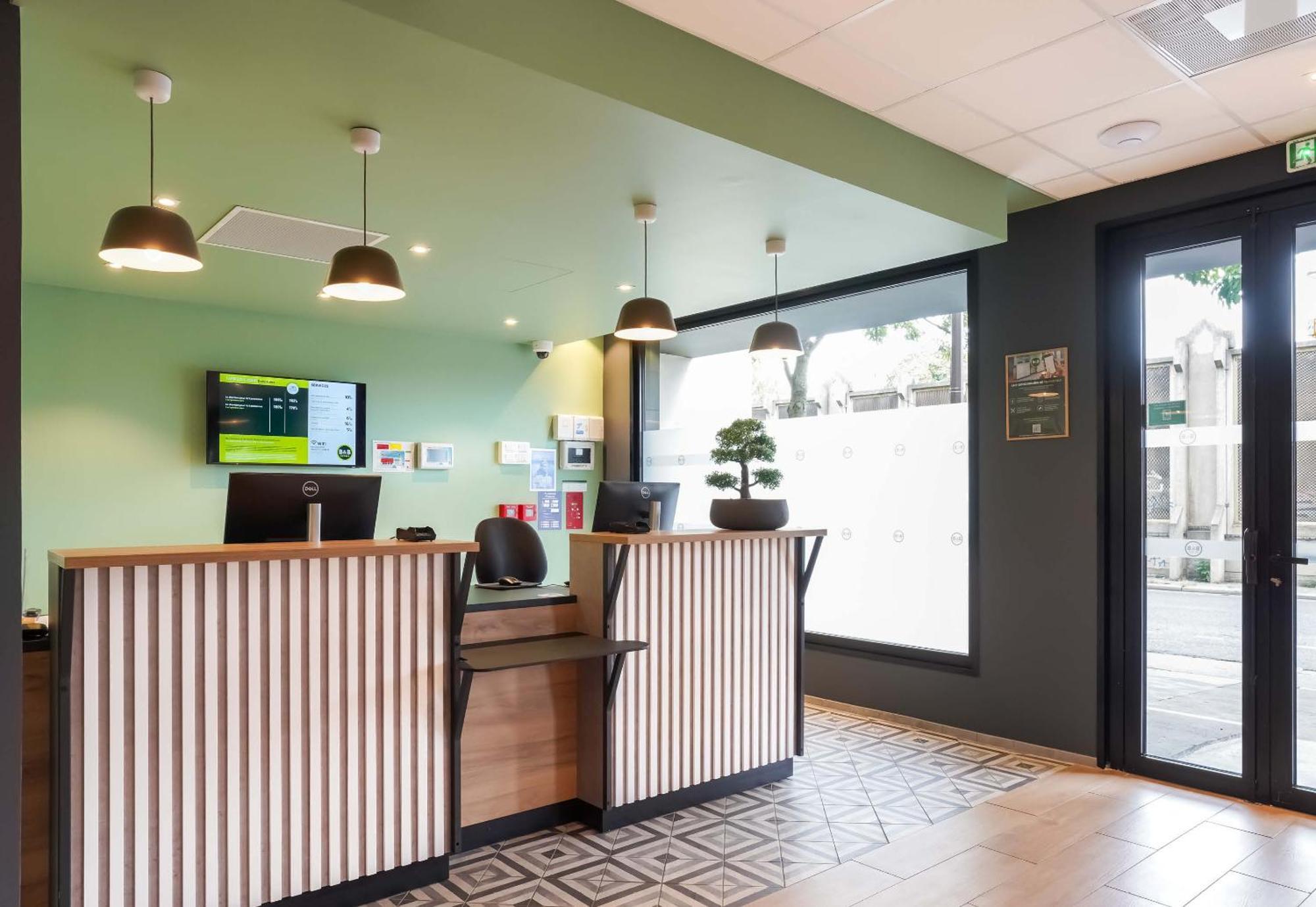 B&B Hotel Paris Porte D'Orleans Montrouge Exteriör bild