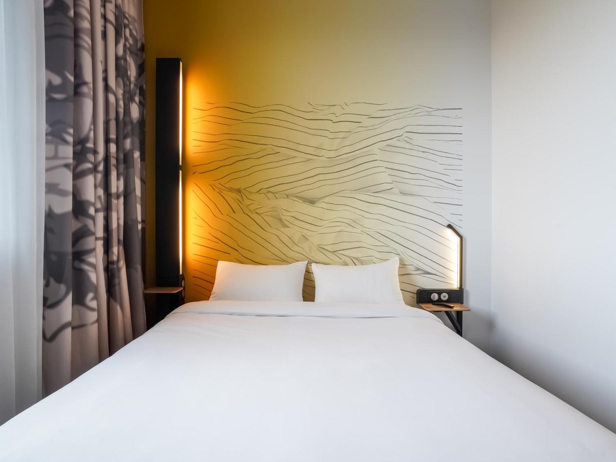 B&B Hotel Paris Porte D'Orleans Montrouge Exteriör bild