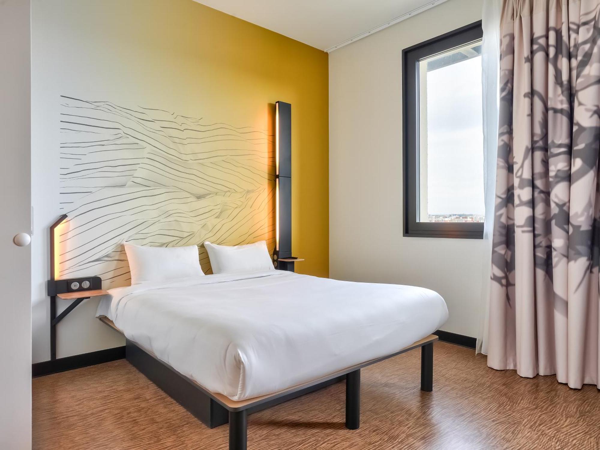 B&B Hotel Paris Porte D'Orleans Montrouge Exteriör bild